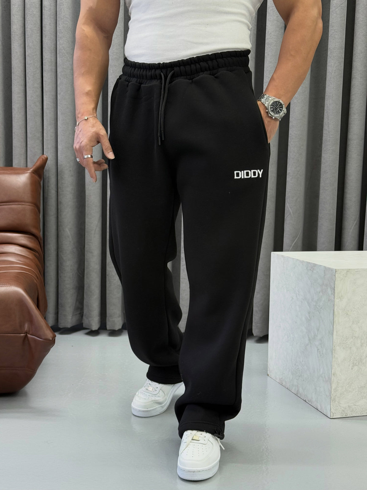 Diddy Nakışlı Siyah Eşofman – Diddy Studios oversize eşofman altı