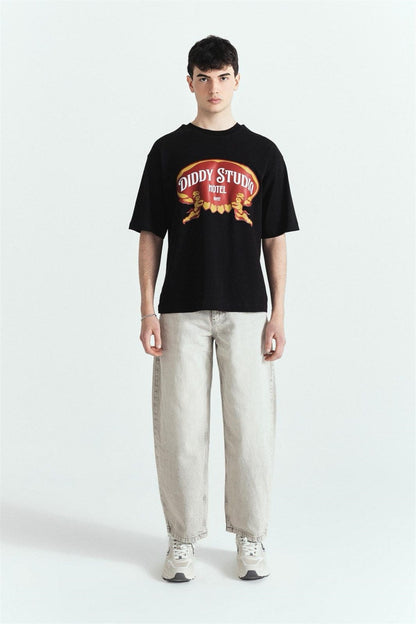 Dıddy Studio Hotel Premium Baskılı Oversize Tshırt – Diddy Studios oversize t-shirt