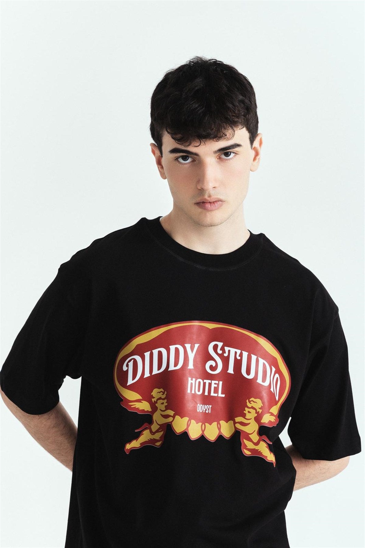 Dıddy Studio Hotel Premium Baskılı Oversize Tshırt – Diddy Studios oversize t-shirt (detay 3)