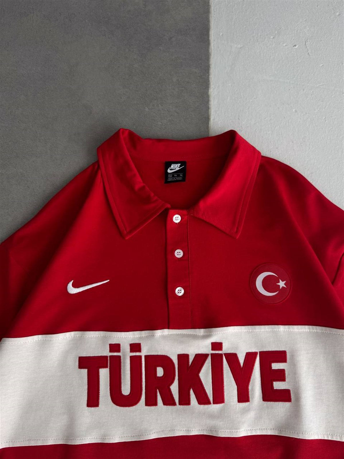 Türkiye Nakışlı Kırmızı Oversize T-Shirt – Diddy Studios oversize t-shirt (detay 3)