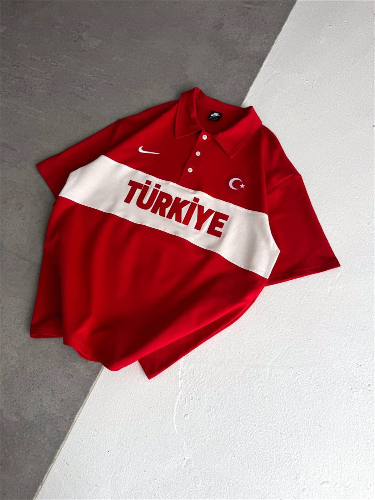 Türkiye Nakışlı Kırmızı Oversize T-Shirt – Diddy Studios oversize t-shirt (detay 4)